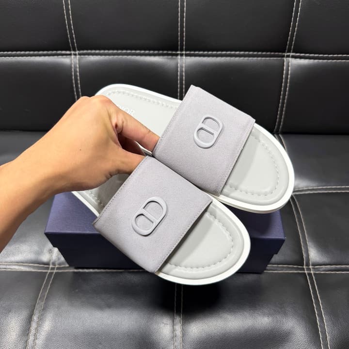 Dior Men's Pebbled Leather and Suede Slides – Spring/Summer Collection 2025 in Black Pebbled Leather Cross Strap