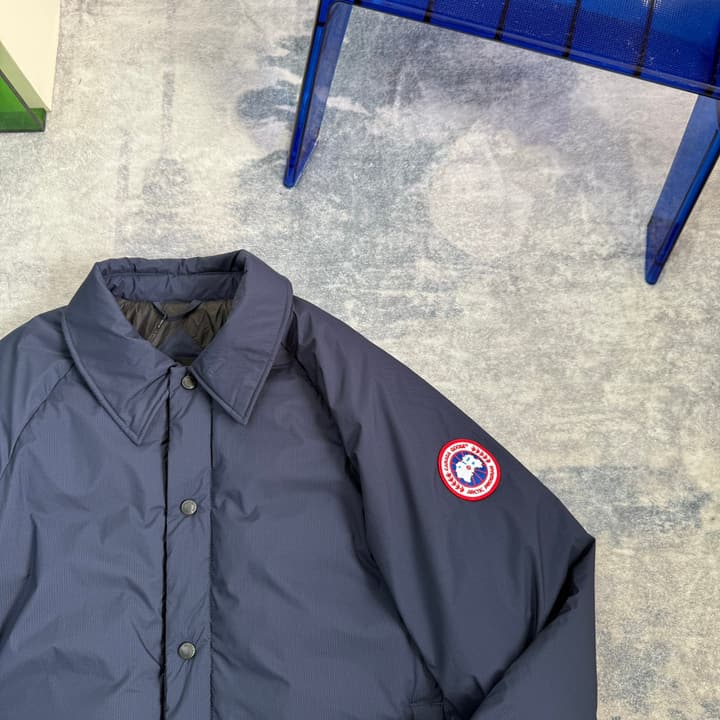 Canada Goose Lodge Series Coach Down Jacket – 2025 in Navy Blue