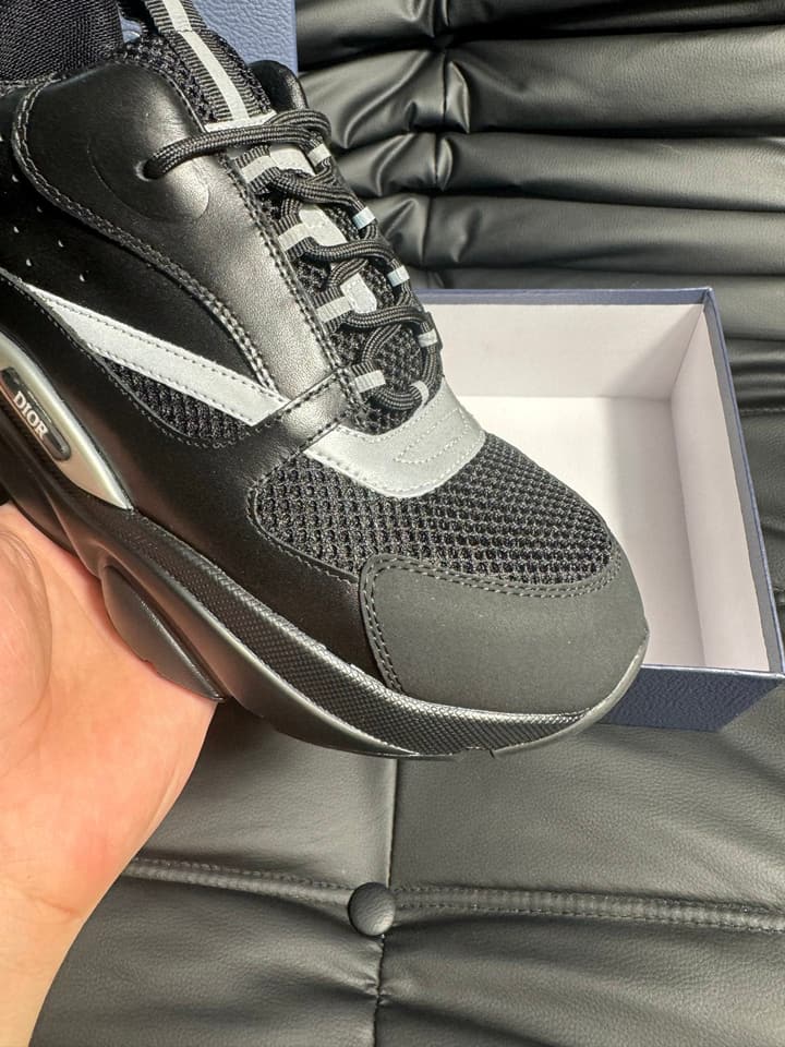 Dior B22 Calfskin Sneakers in Black