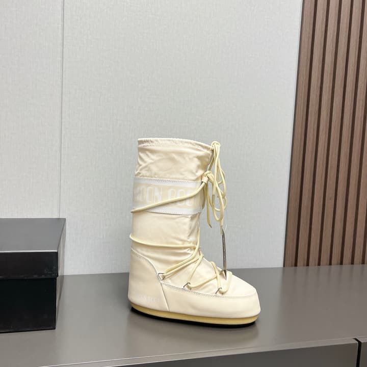 Moon Boot 2024FW Snow Boots in Matte Black