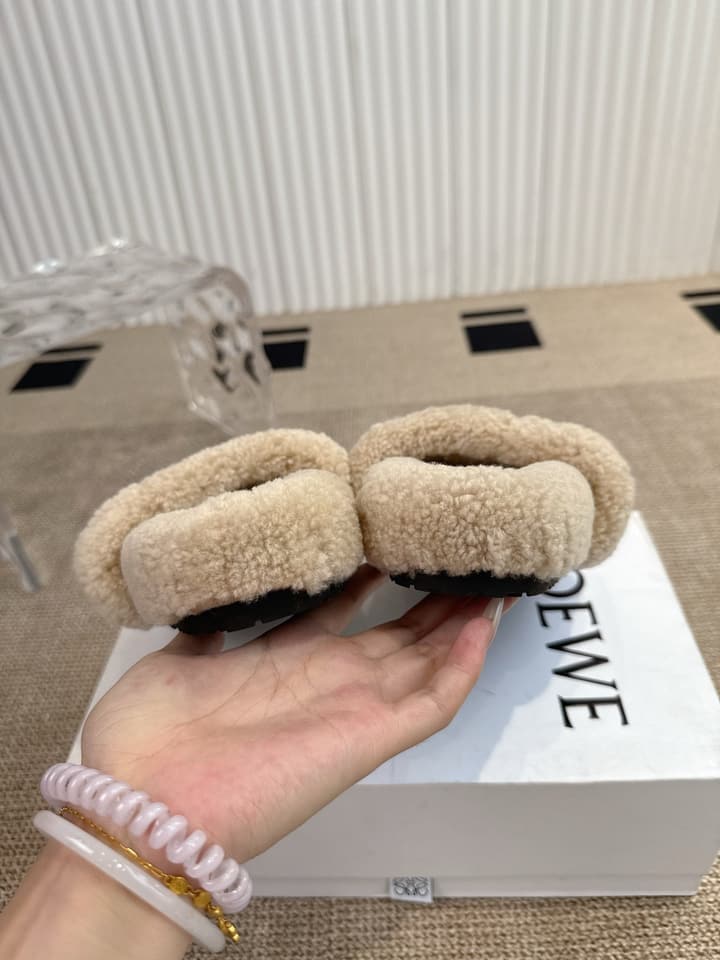 Loewe Classic Autumn/Winter Wool Slippers in Black With White Text