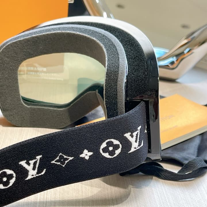 Louis Vuitton Ski Goggles in Black