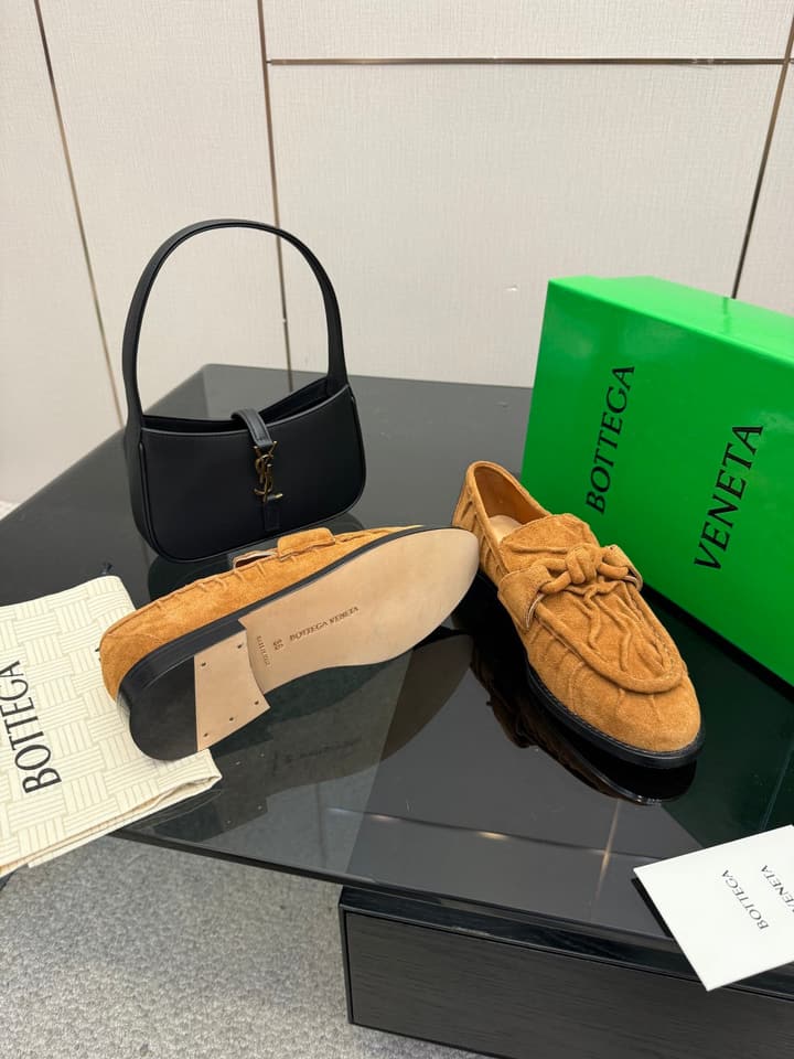 Bottega Veneta Astaire Suede Loafers in Black Leather