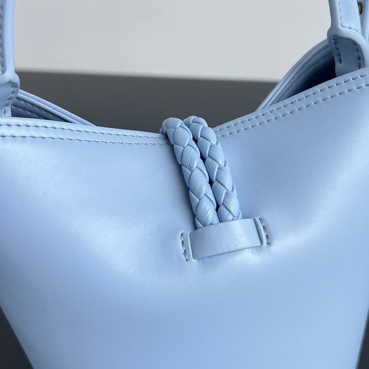Bottega Veneta Liberta Bucket Bag – 25SS in Black