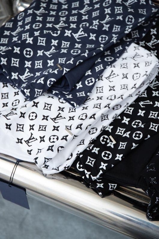 Louis Vuitton Monogram Gradient T-Shirt – Early Spring Collection – 26SS in Black Monogram Gradient