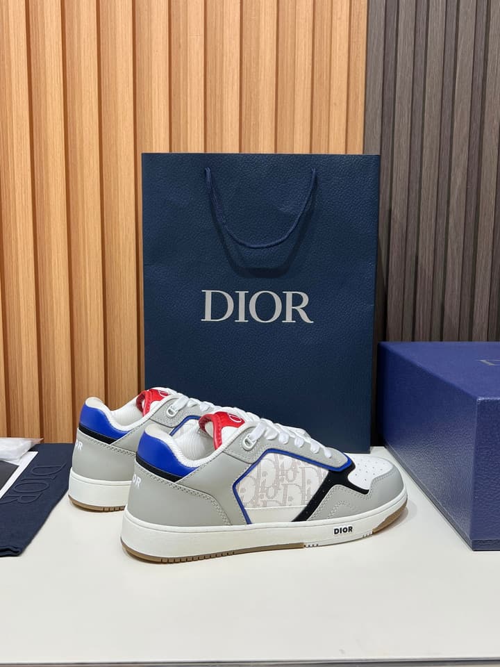 Dior B27 Unisex Sneakers – 2025 Collection in Beige With Dark Green Accents