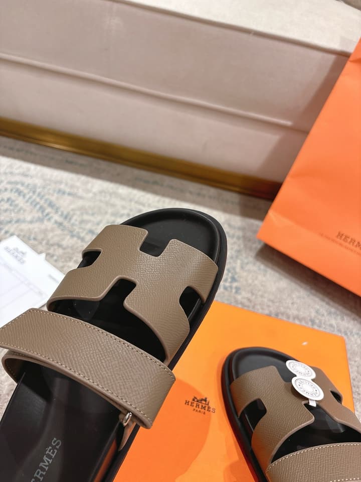 Hermès Chypre Leather Slides