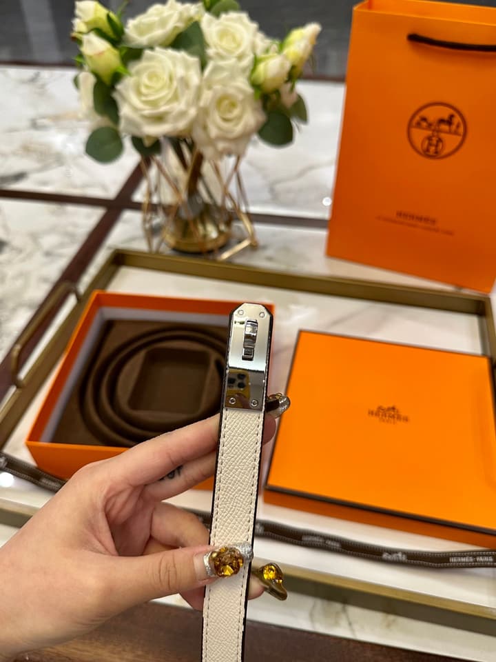 Hermès Slim Leather Belt – 2.0cm in Black With Silver Buckle