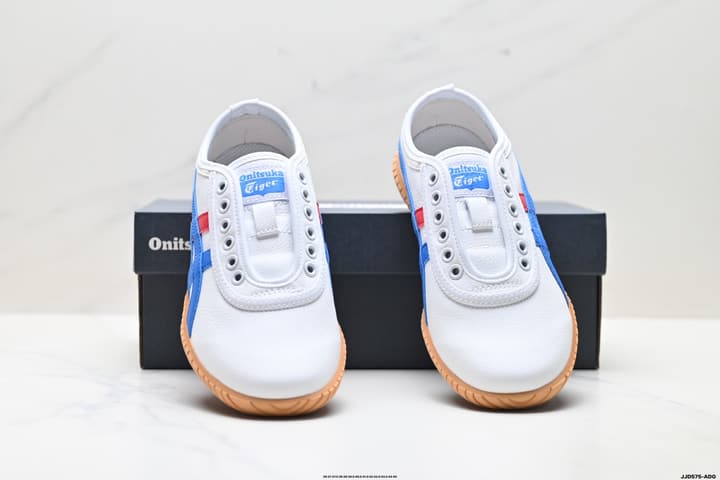 Onitsuka Tiger TSUNAHIKI Slip-On Casual Sneakers in Cream With Navy Stripes