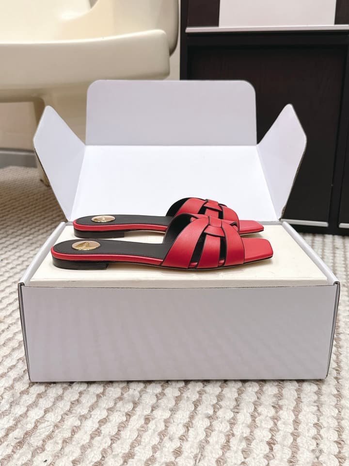 Saint Laurent Melody Square Toe Flat Sandals – 2026SS in Burgundy Patent