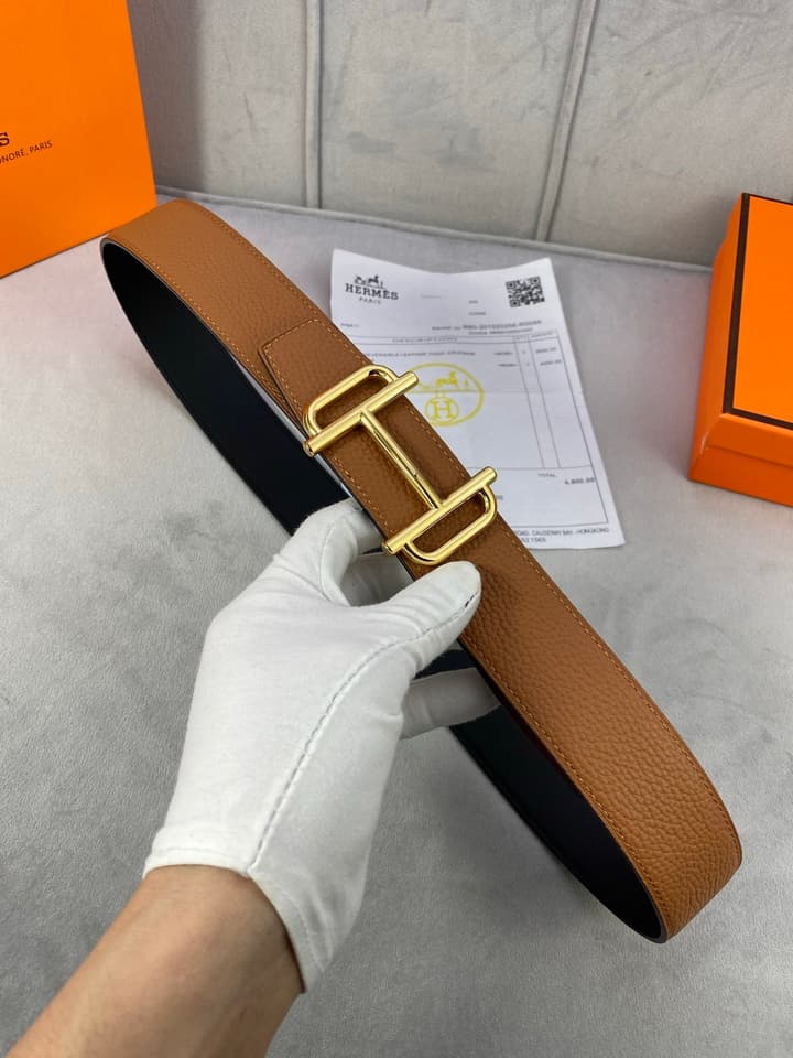 Hermès Reversible Leather Belt in Gold Hardware