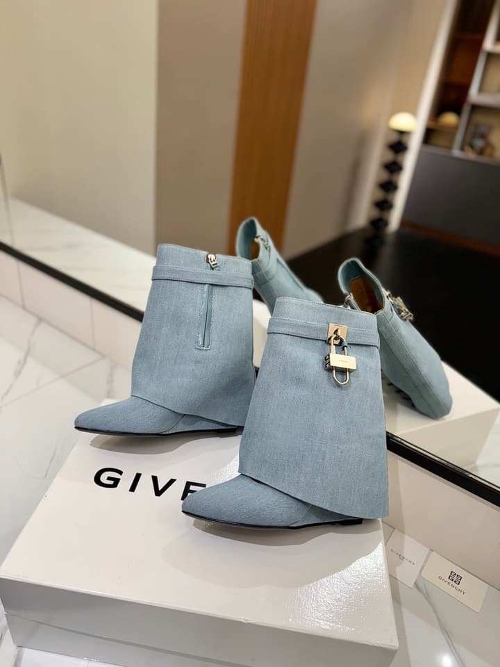 Givenchy Washed Denim Lock Knee-High Boots – 2024 SS in Soft Light Blue Denim