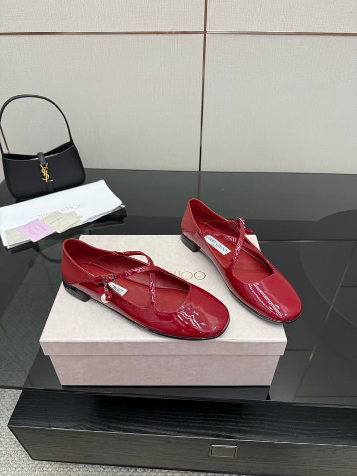 Jimmy Choo Patent Leather Ballerina Flats – 25SS in Black Patent