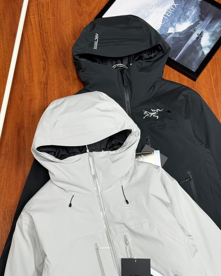 Arc'teryx Beta Down Insulated Jacket M in Obsidian Black