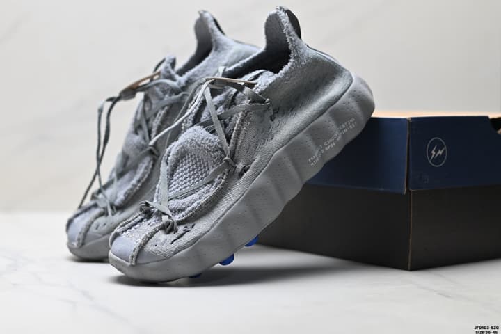 Nike Mind 002 Tech Training Shoes