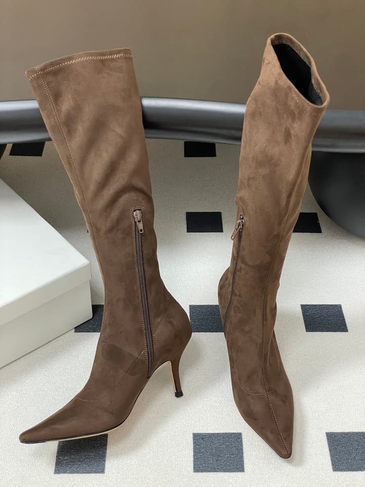 The Row Elastic Kitten Heel Boots – 2025 Fall Collection in Black Suede 3cm Heel