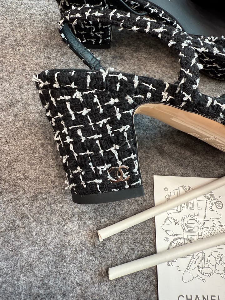 Chanel Classic Slingback Heels in Bright Black And White Tweed