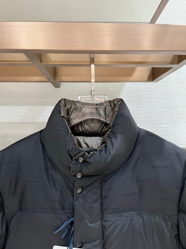Moncler Designer Puffer Jacket – 2025 Collection in Black Puffer Jacket