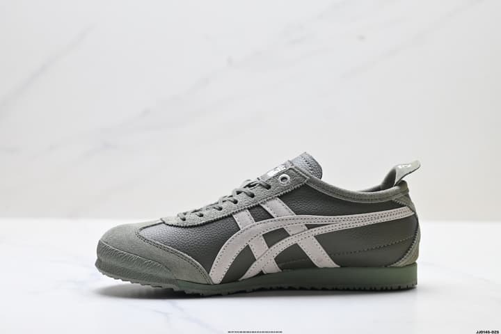Onitsuka Tiger MEXICO 66 DELUXE NIPPON MADE Sneakers in Deep Sage With Light Grey Stripes
