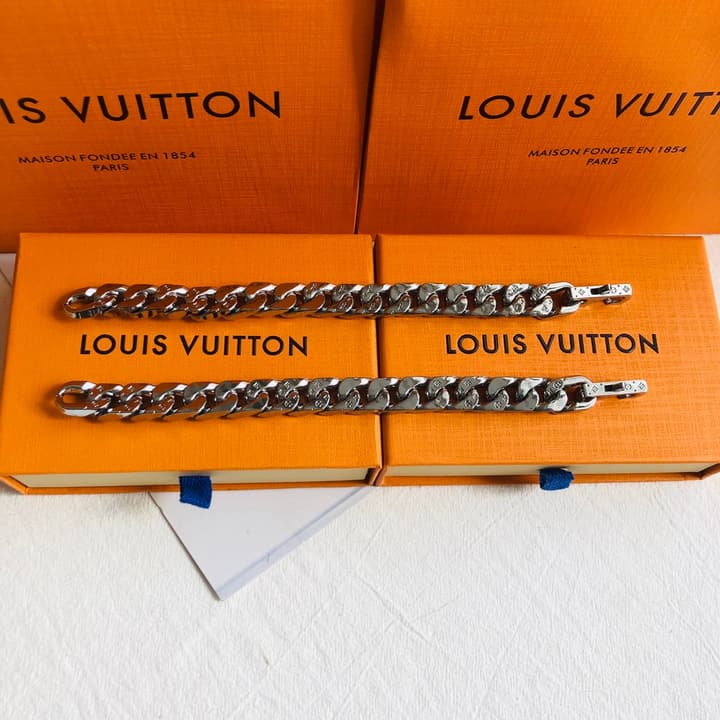 Louis Vuitton Chain Links Monogram Bracelet – Autumn/Winter 2020