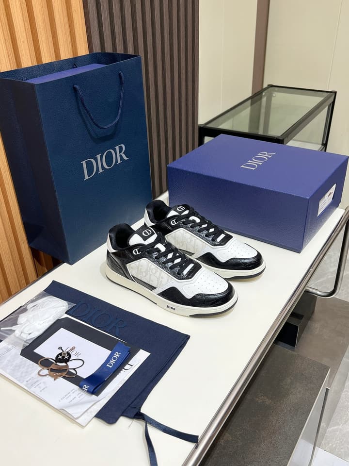 Dior B27 Unisex Sneakers – 2025 Collection in Black And Khaki Oblique