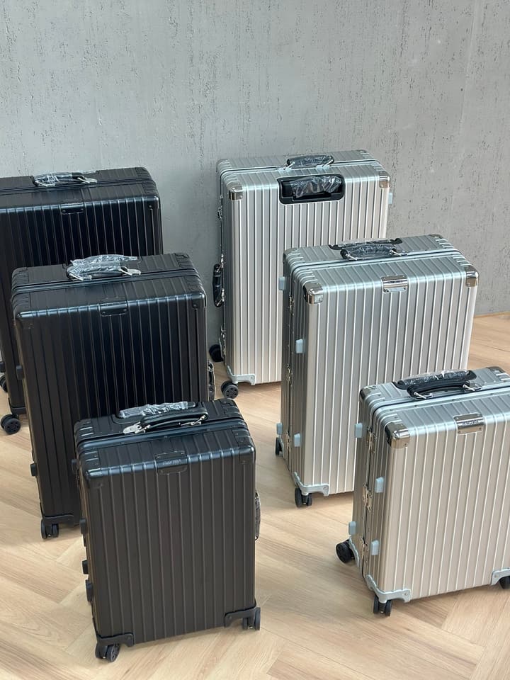 Rimowa 973 Vintage Aluminum-Magnesium Alloy Luggage in Black