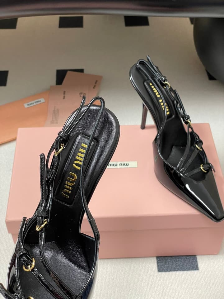 Miu Miu Pointed-Toe Kitten Heel Slingback Sandals – 25SS