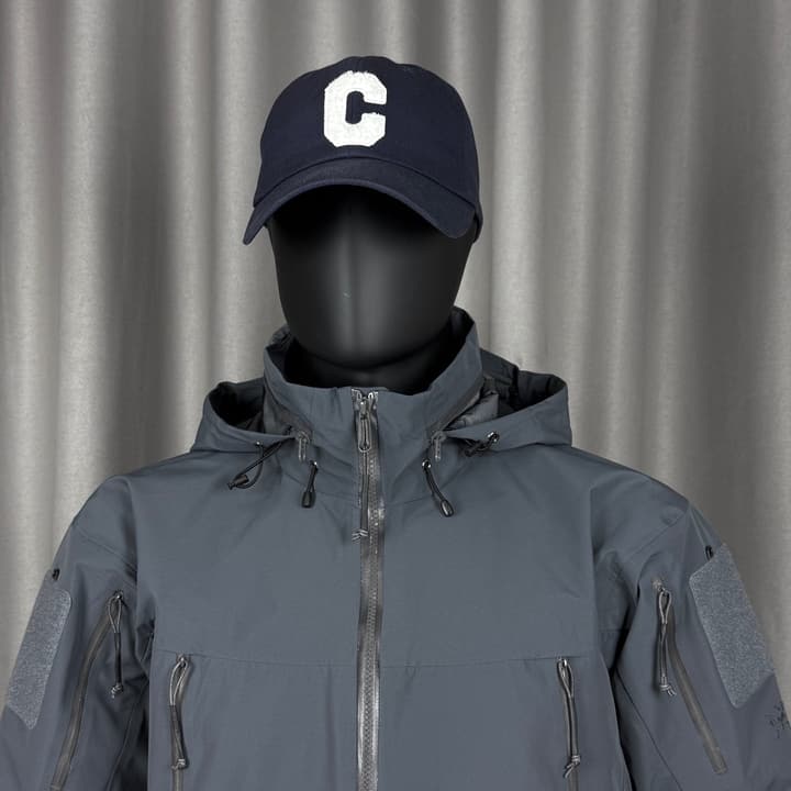 Arc'teryx Alpha LEAF Jacket GEN2 Hard Shell in Wolf Gray Hard Shell Jacket