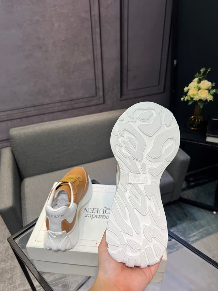 Alexander McQueen White Silk Leather Platform Sneakers in Black