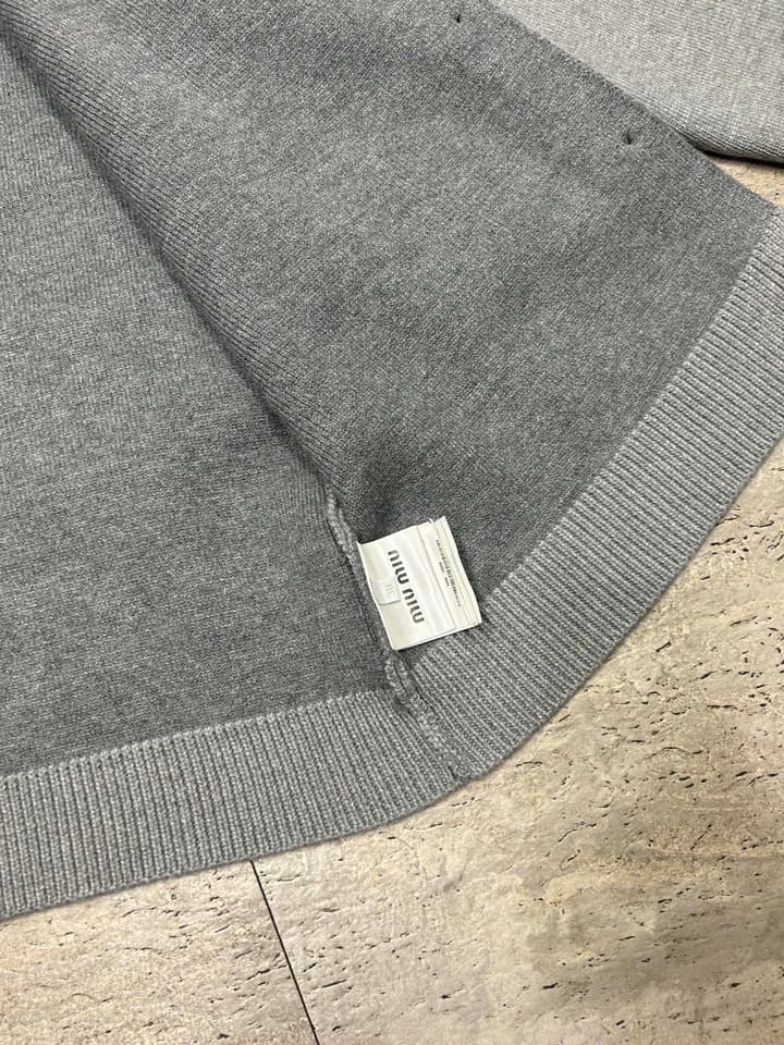 Miu Miu Logo Wool Blend Cardigan – 25FW