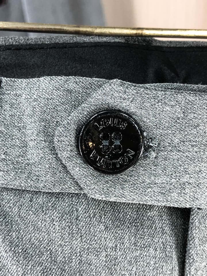 Louis Vuitton Men's Slim Fit Blend Suit Set – Autumn/Winter Collection in Dark Gray