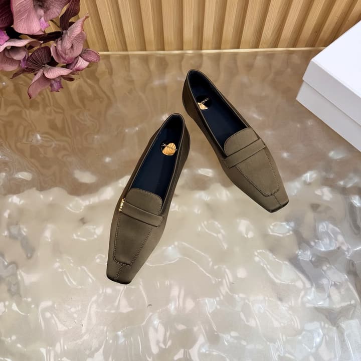 Saint Laurent Silk Chain Mules – Spring/Summer Collection – 26S in Beige