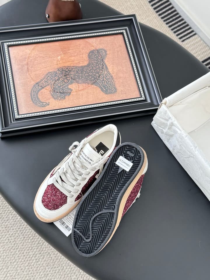 Golden Goose Distressed Graffiti Sneakers – 2024 Collection in Burgundy And White