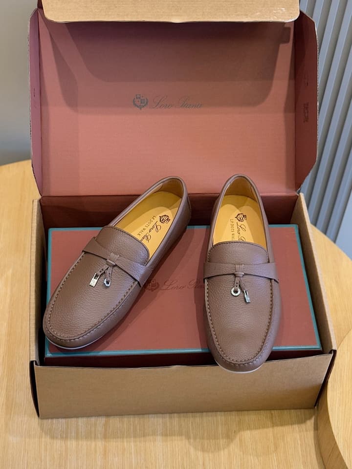 Loro Piana LP Italian Handmade Driving Shoes in Beige Suede Moccasin