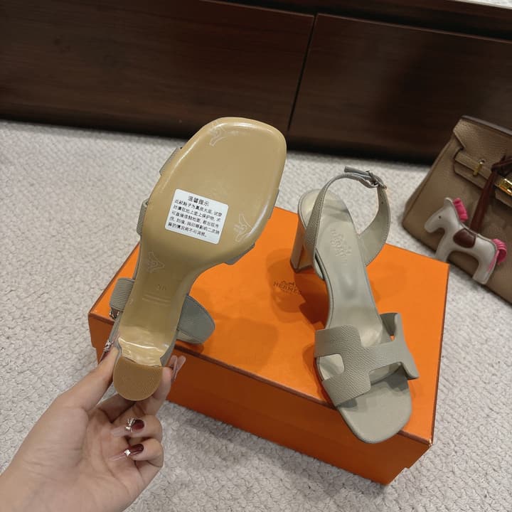 Hermès Eremite 80 Heeled Sandals in Blush Pink