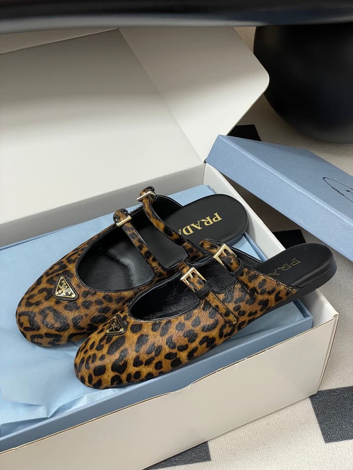 Prada Wrinkled Patent Ballet Flats – 25SS in Leopard Print