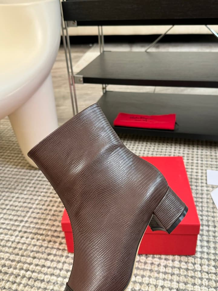 Ferragamo Pointed Toe Chunky Heel Ankle Boots – Autumn/Winter Collection in Black Patent