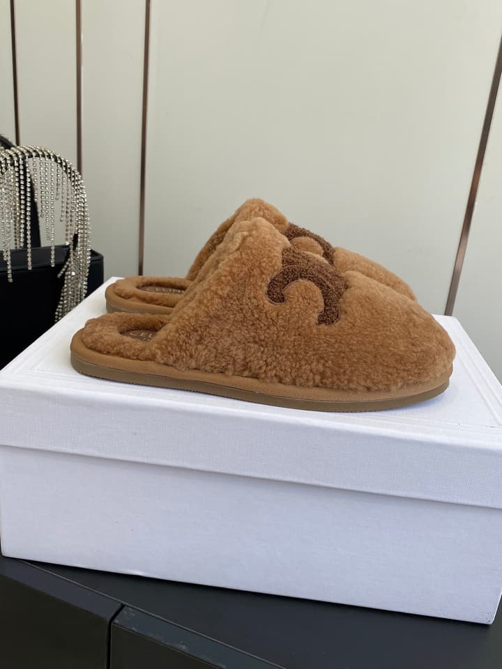 Celine Triomphe Wool Slippers – Autumn/Winter Collection in Beige