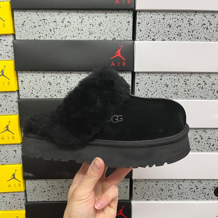 UGG Thick-Soled Low-Cut Fur Snow Boots in Olive Suede Patterned Trim