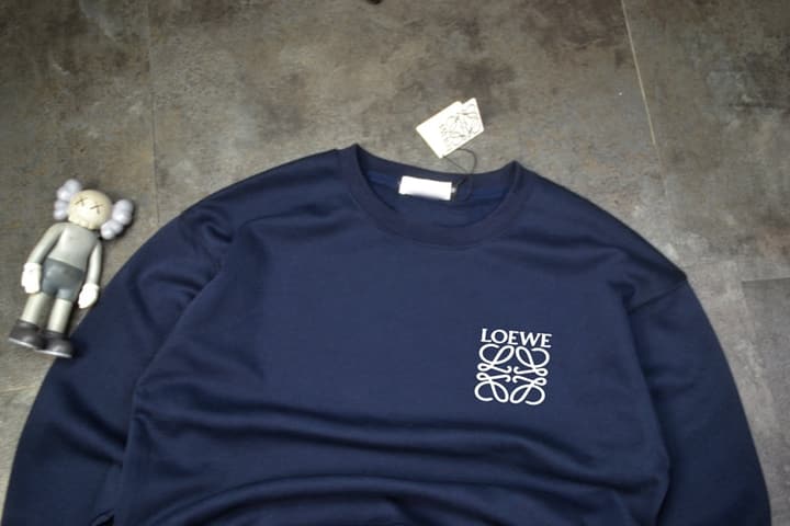 Loewe Classic Round Neck Sweatshirt in Black