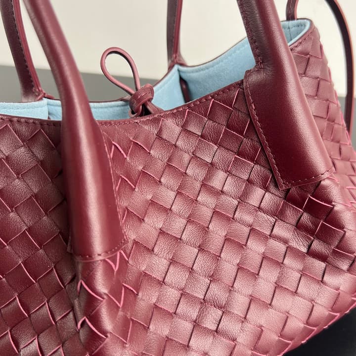 Bottega Veneta Pinacoteca Small Tote Handbag – 2025SS in Burgundy With Light Blue Lining A