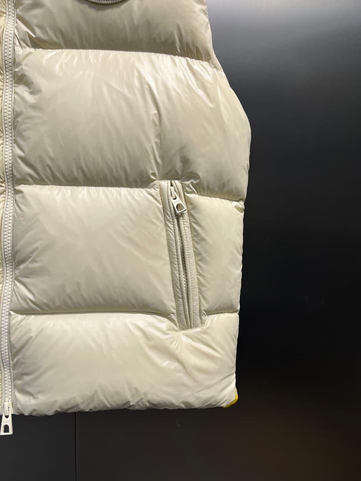 Moncler Lipsi Men's Down Vest – Early Autumn Collection in Black