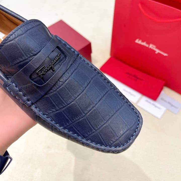 Ferragamo Men's Driving Loafers in Dark Navy Classic Loafer