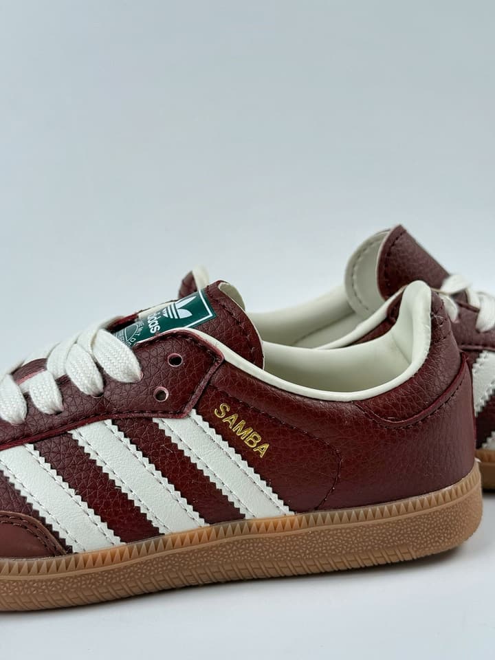 Adidas Samba Handball Spezial OG Sneakers in Burgundy