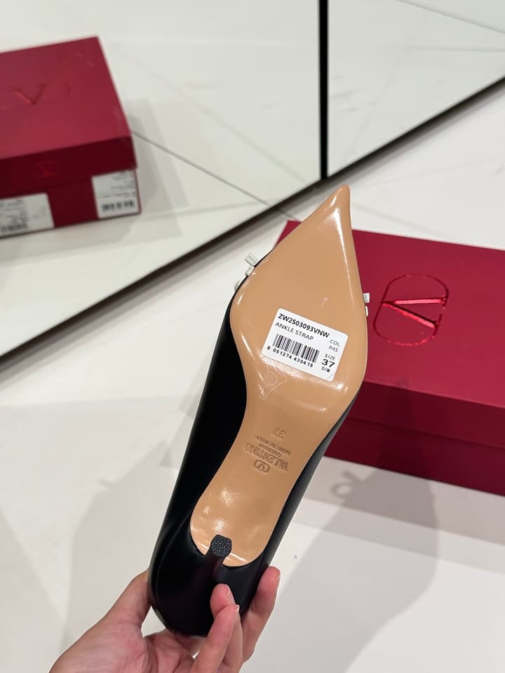 Valentino Bow-Detail High Heels in Black With White Bow
