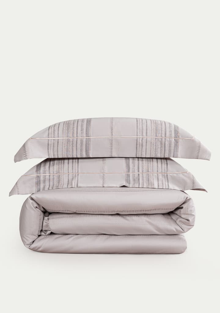 Hotel Grand Pima Cotton & Silk Jacquard Four-Piece Bedding Set in Cool Gray Jacquard
