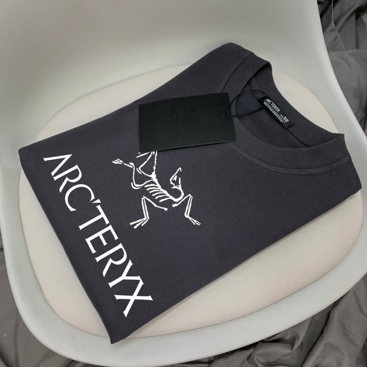 Arc'teryx Premium Cotton Round Neck T-Shirt – Spring/Summer Collection in Black
