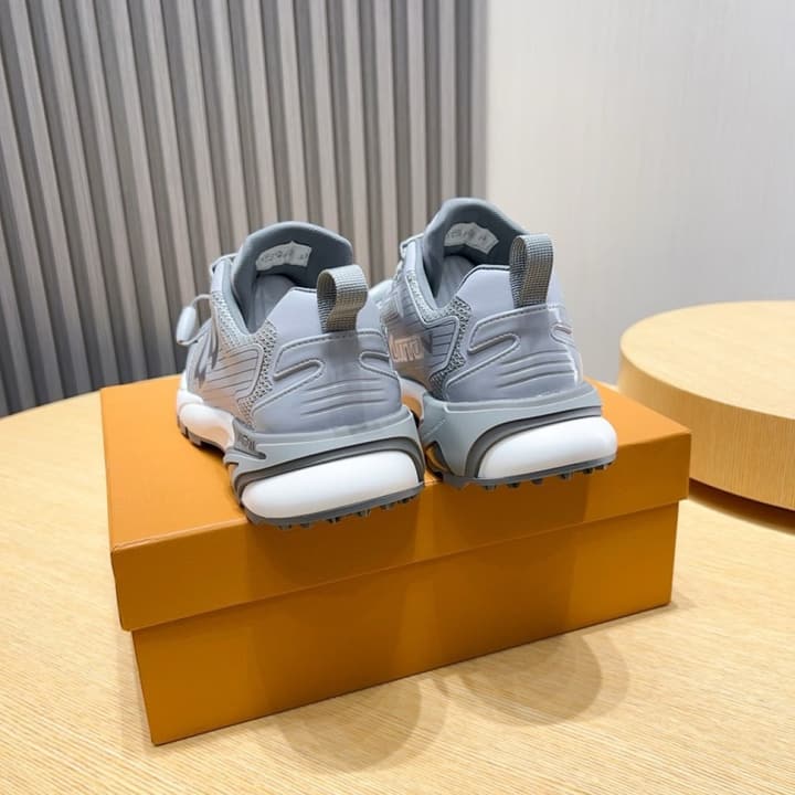 Louis Vuitton Runner Tatic Sneakers in Charcoal Monogram
