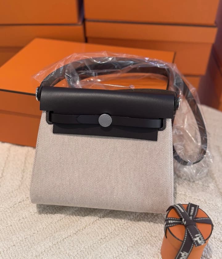 Hermès Herbag 20 Handbag – Ebony/Light Beige