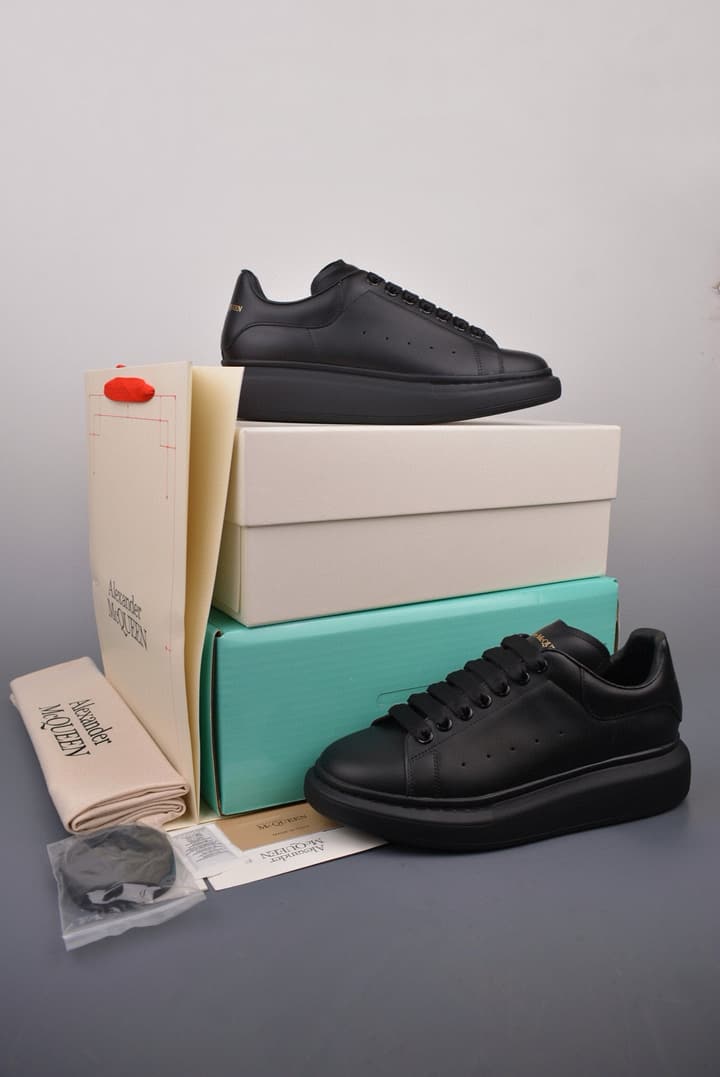 Alexander McQueen Classic Platform Sneakers – 2025 Edition